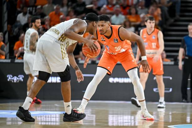 球迷们的焦 球迷们的焦